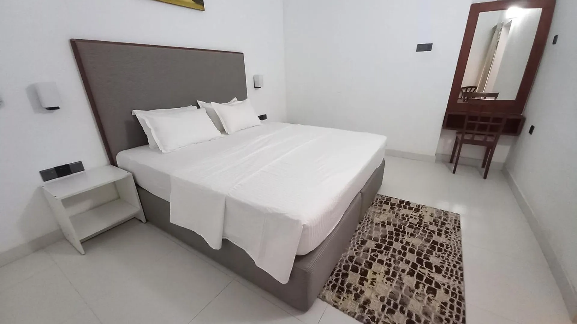 Villa Crystal Lagoon Pamunugama