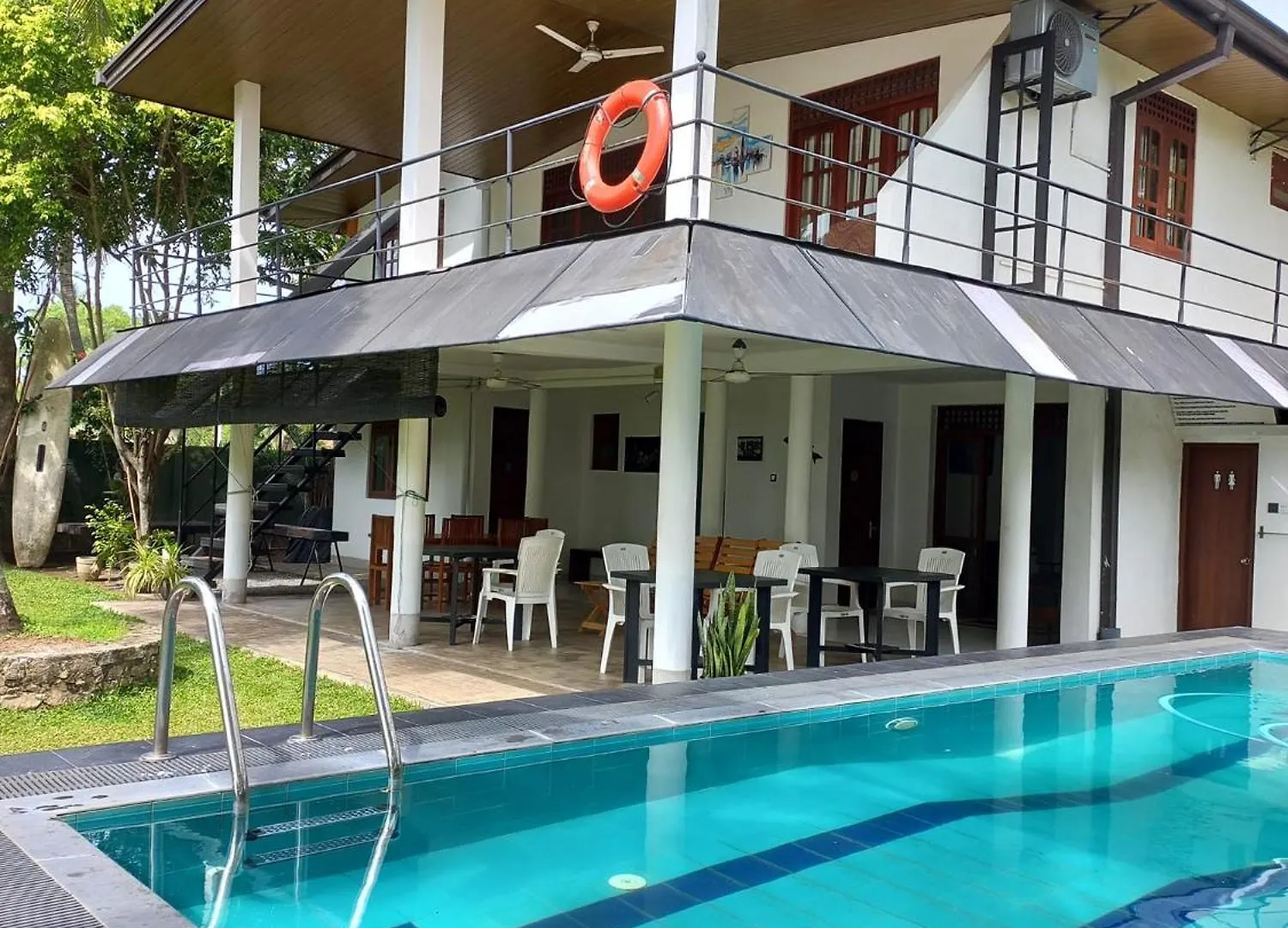 Villa Crystal Lagoon Pamunugama